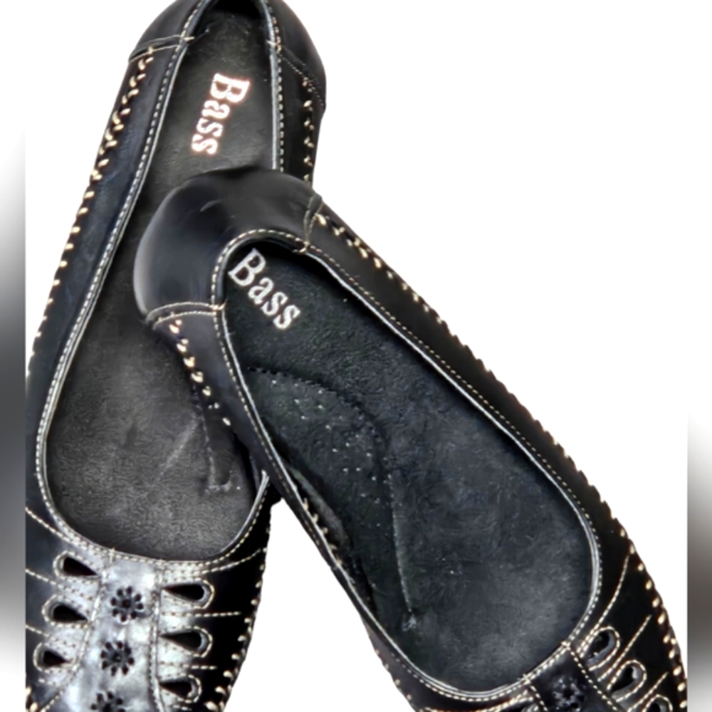 Bass Elena Womens Slip-on Leather Shoes, 9. Cutouts and Embroidery. - Picture 2 of 10